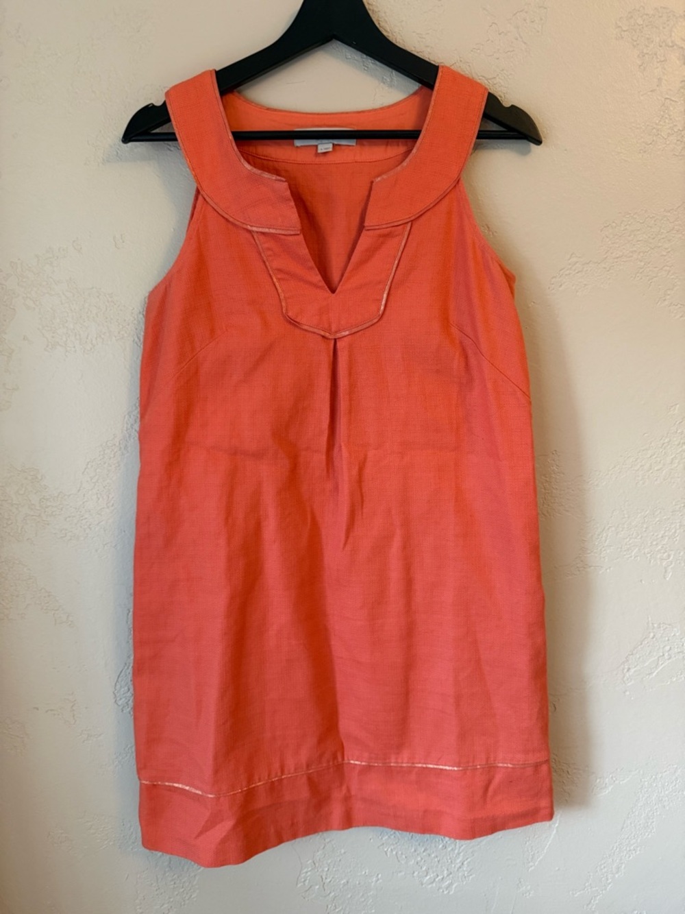 LOFT Bright Coral Salmon Peach Sleeveless Retro 60s Shift Dress. V neck. Size 4